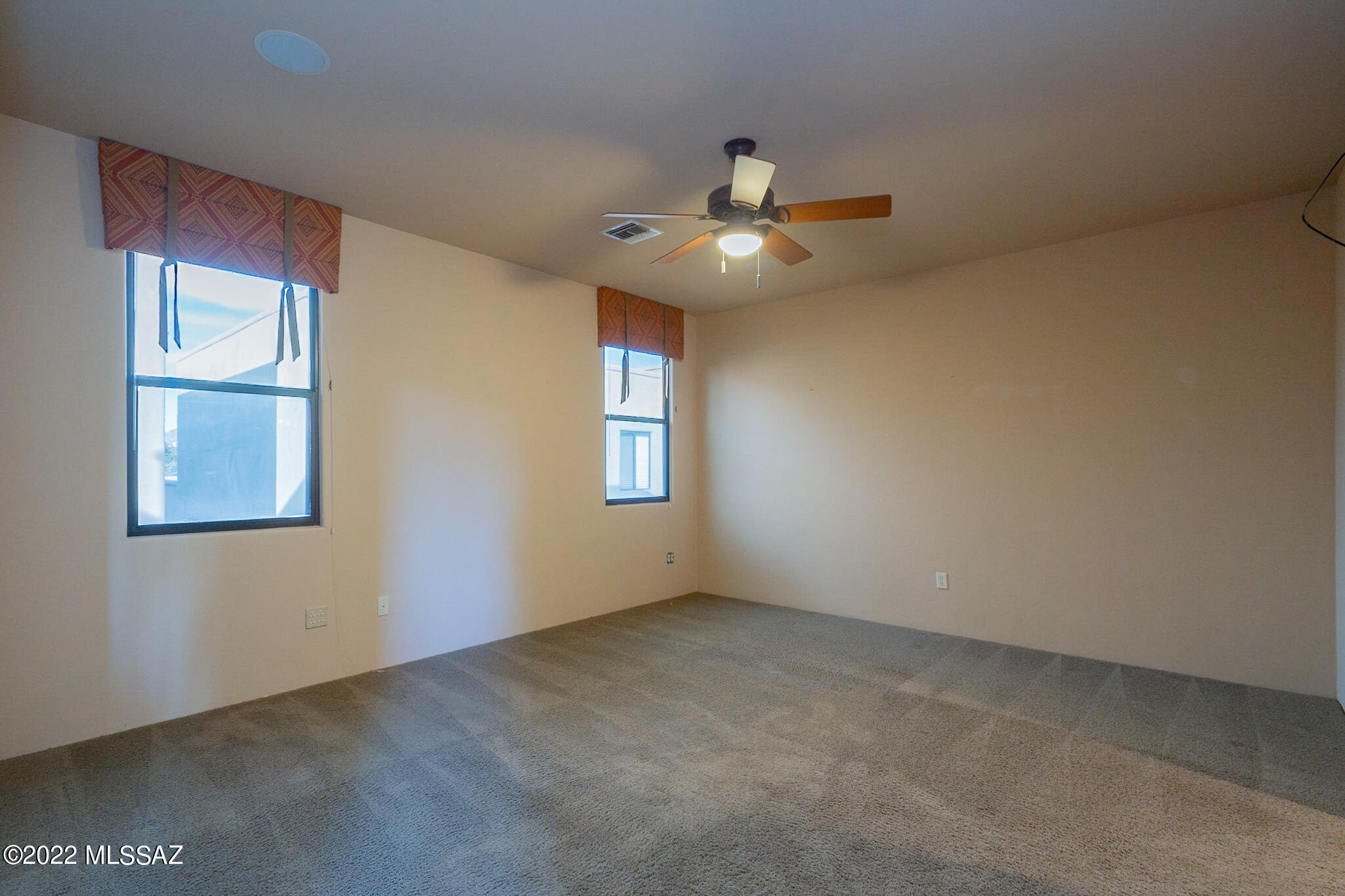 175 East Castlefield Circle Tucson, AZ 85704 - Photo 26 of 48