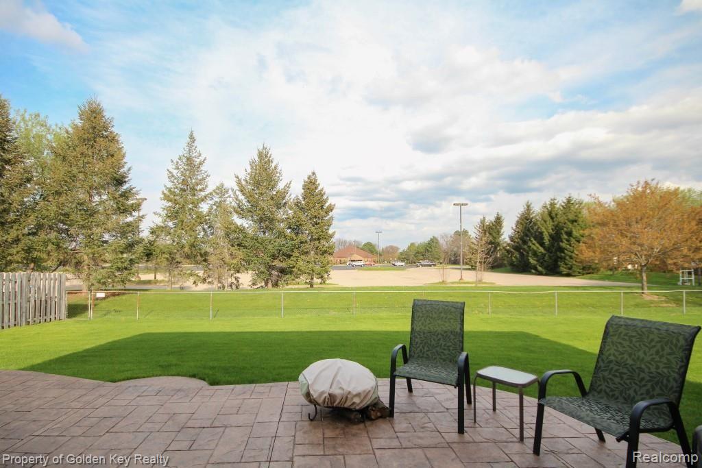 24474 Kings Pointe Novi, MI 48375 - Photo 14 of 42 IMG_2724 (Custom).jpg