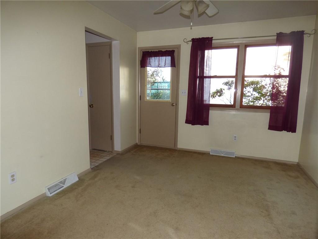 527 Ridge Avenue Springdale, PA 15144 - Photo 8 of 25 Gallery Image 8