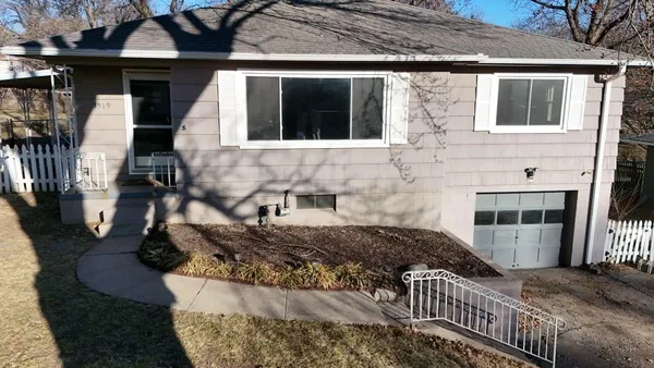 $169,900 | 1519 South 39th Street, St. Joseph, MO 64507