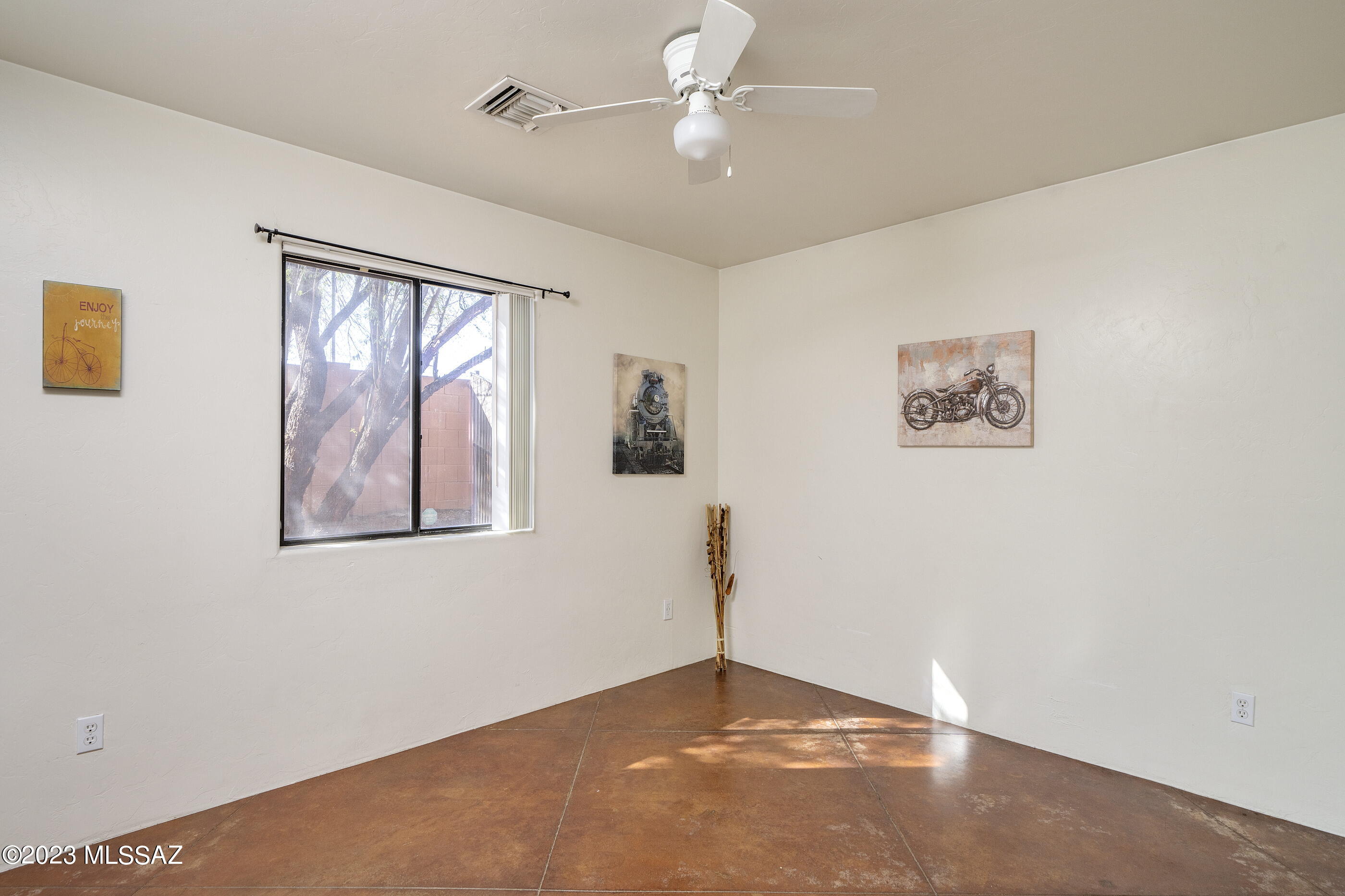 420 East Geronimo Bluff Loop Tucson, AZ 85705 - Photo 13 of 19