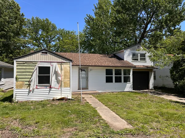 $15,000 | 604 North 7th Street, Herrin, IL 62948