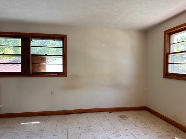 $15,000 | 604 North 7th Street, Herrin, IL 62948