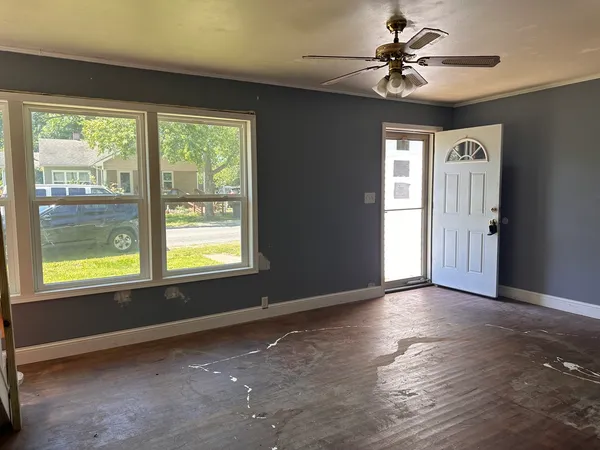 $15,000 | 604 North 7th Street, Herrin, IL 62948