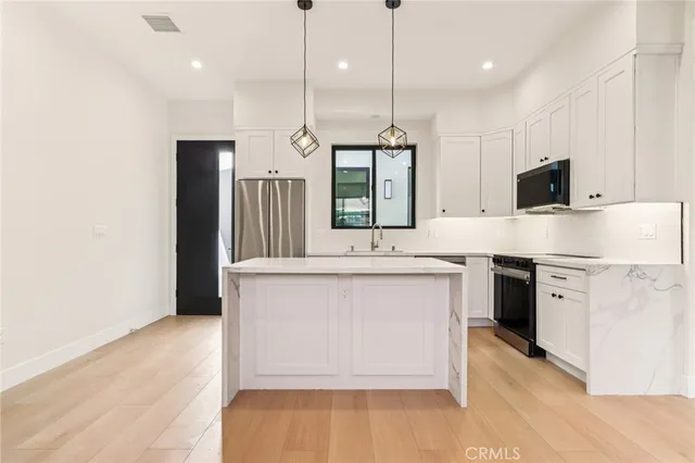 $1,689,500 | 8006 Lloyd Avenue, North Hollywood, CA 91605