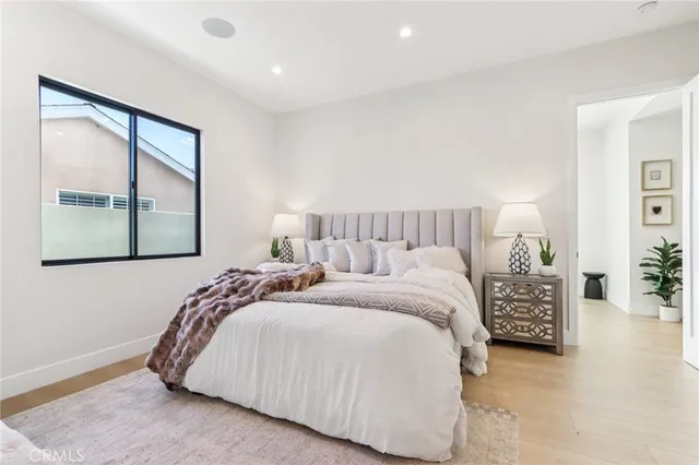 $1,689,500 | 8006 Lloyd Avenue, North Hollywood, CA 91605