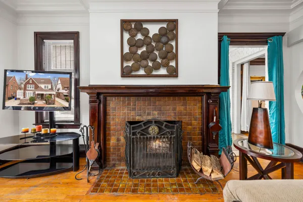 $250,000 | 561 East Grand Boulevard, Detroit, MI 48207