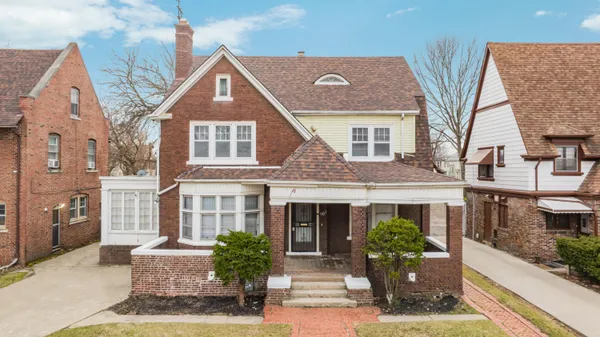 $250,000 | 561 East Grand Boulevard, Detroit, MI 48207