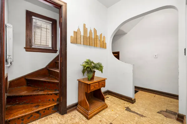 $250,000 | 561 East Grand Boulevard, Detroit, MI 48207