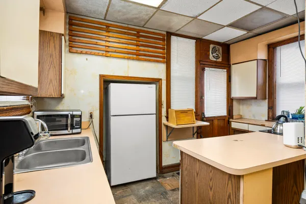 $250,000 | 561 East Grand Boulevard, Detroit, MI 48207