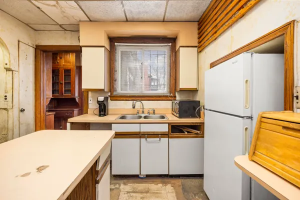 $250,000 | 561 East Grand Boulevard, Detroit, MI 48207