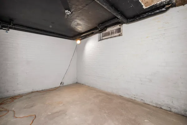 $250,000 | 561 East Grand Boulevard, Detroit, MI 48207