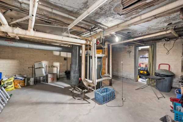 $250,000 | 561 East Grand Boulevard, Detroit, MI 48207