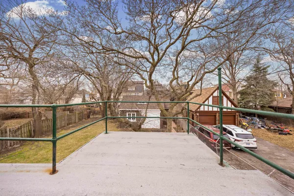 $250,000 | 561 East Grand Boulevard, Detroit, MI 48207