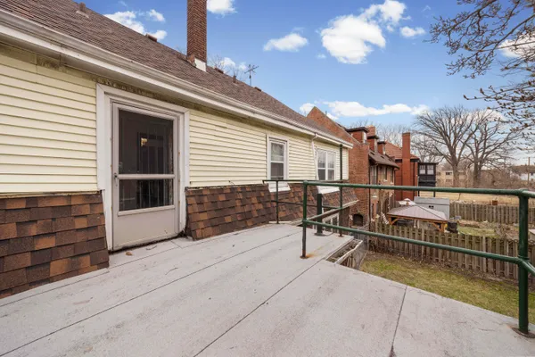 $250,000 | 561 East Grand Boulevard, Detroit, MI 48207