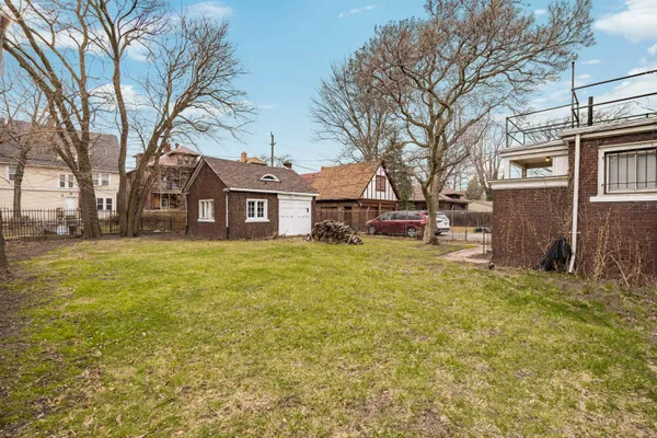 $250,000 | 561 East Grand Boulevard, Detroit, MI 48207