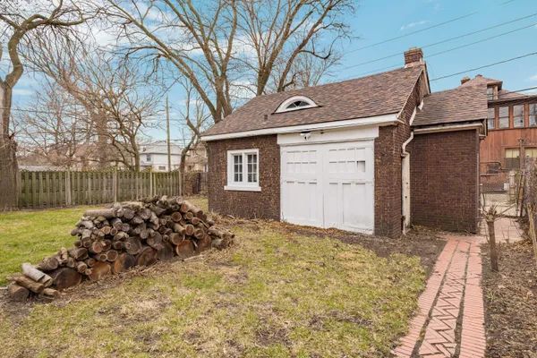 $250,000 | 561 East Grand Boulevard, Detroit, MI 48207