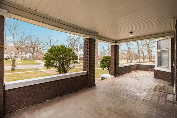 $250,000 | 561 East Grand Boulevard, Detroit, MI 48207