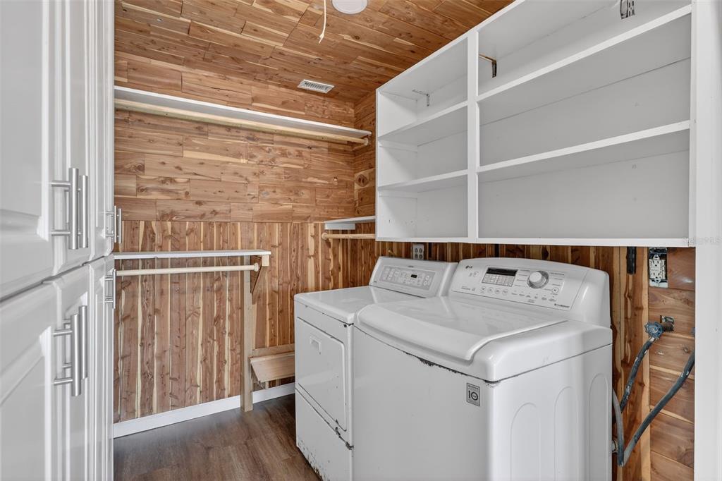 1935 South Conway Road, Unit F6 Orlando, FL 32812 - Photo 21 of 23 a utility room with dryer and washer