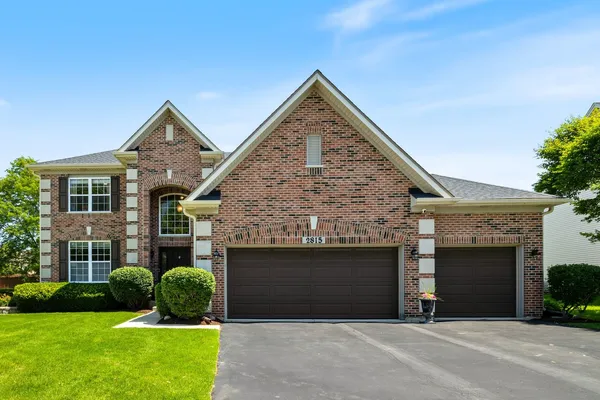 $789,900 | 2815 Forest Creek Lane, Naperville, IL 60565