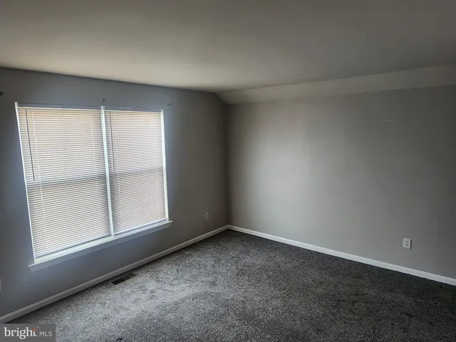 $450,000 | 4 Alden Court, New Castle, DE 19720