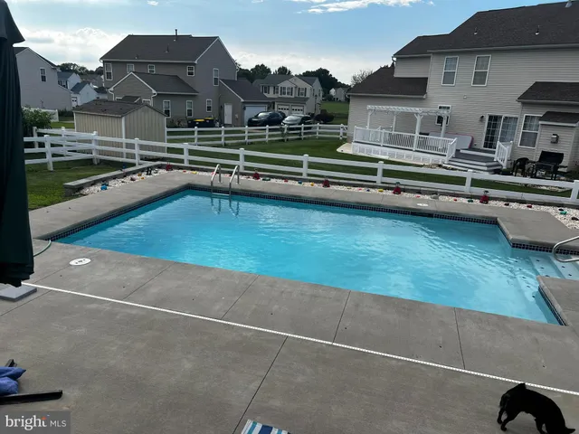 $450,000 | 4 Alden Court, New Castle, DE 19720