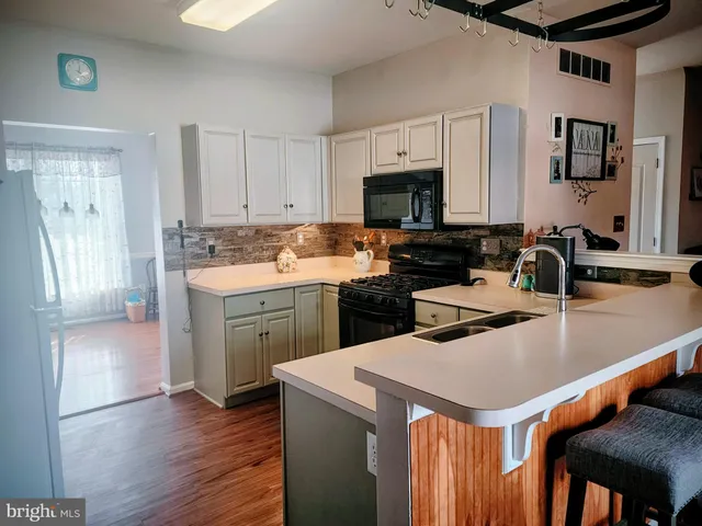 $450,000 | 4 Alden Court, New Castle, DE 19720