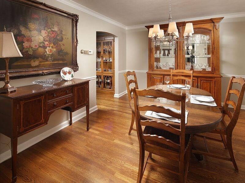 401 Beverly Road Mt. Lebanon, PA 15216 - Photo 4 of 21 Spacious Dining Room - Gleaming hardwood floors