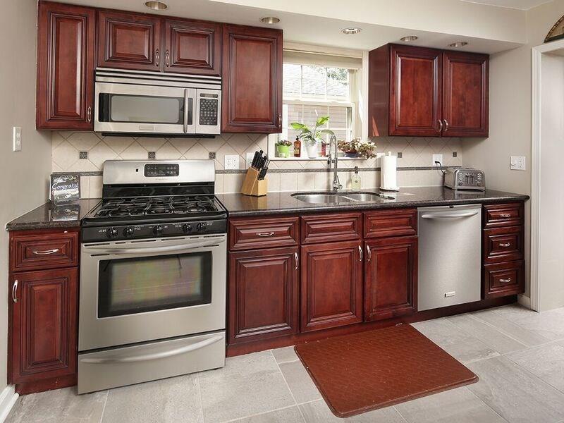 401 Beverly Road Mt. Lebanon, PA 15216 - Photo 7 of 21 Eat-in Kitchen with Stainless appliances and flagstone floor