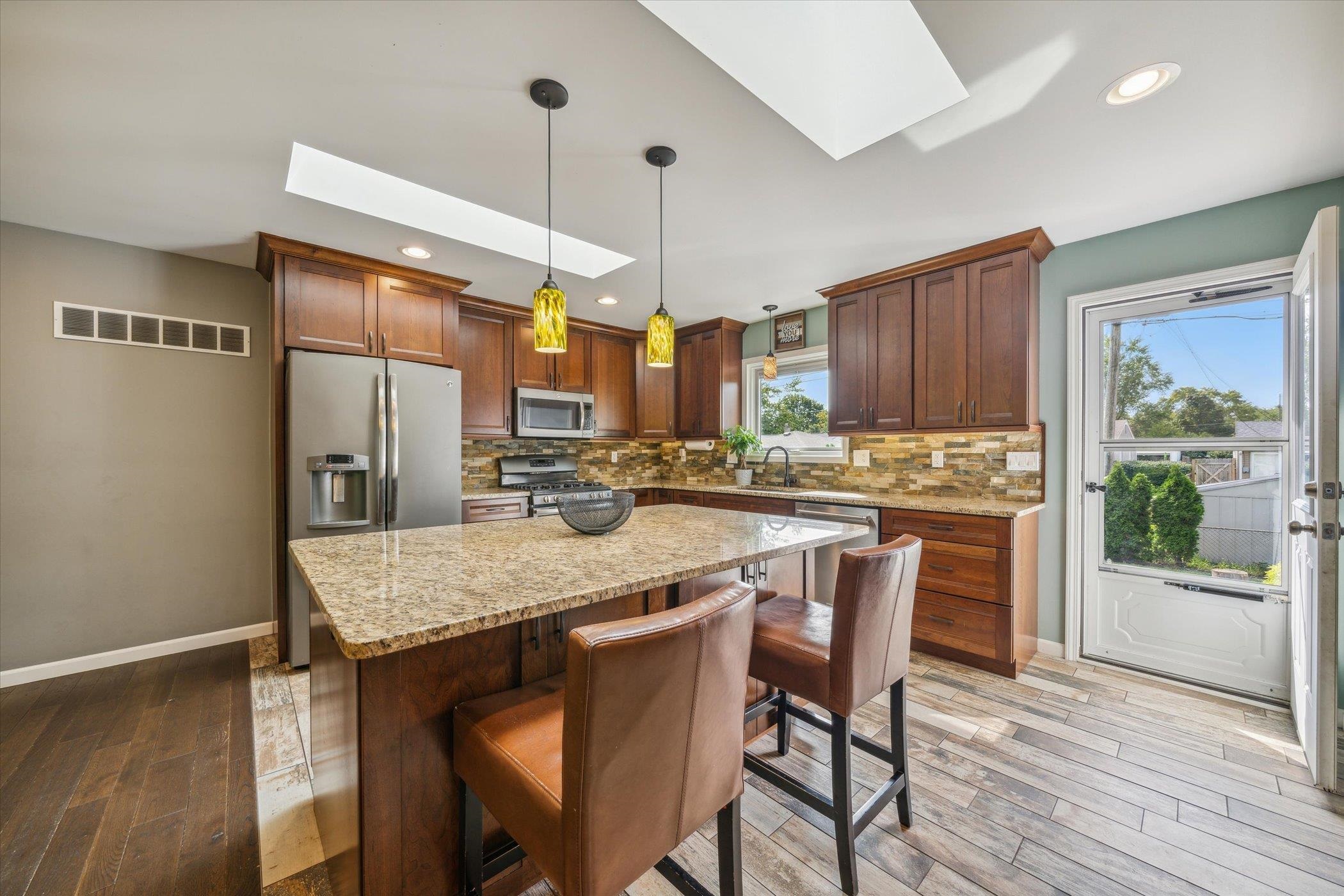 4660 Durham Road Utica, MI 48317 - Photo 16 of 57 50124520-15.JPG