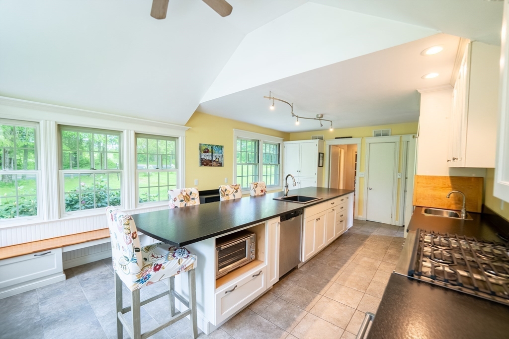 187 Ridge Road Worthington, MA 01098 - Photo 5 of 37