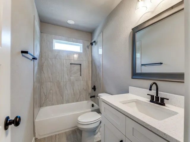 $2,195 | 3632 Frazier Court, Fort Worth, TX 76040