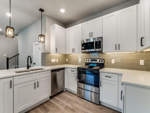 $2,195 | 3632 Frazier Court, Fort Worth, TX 76040