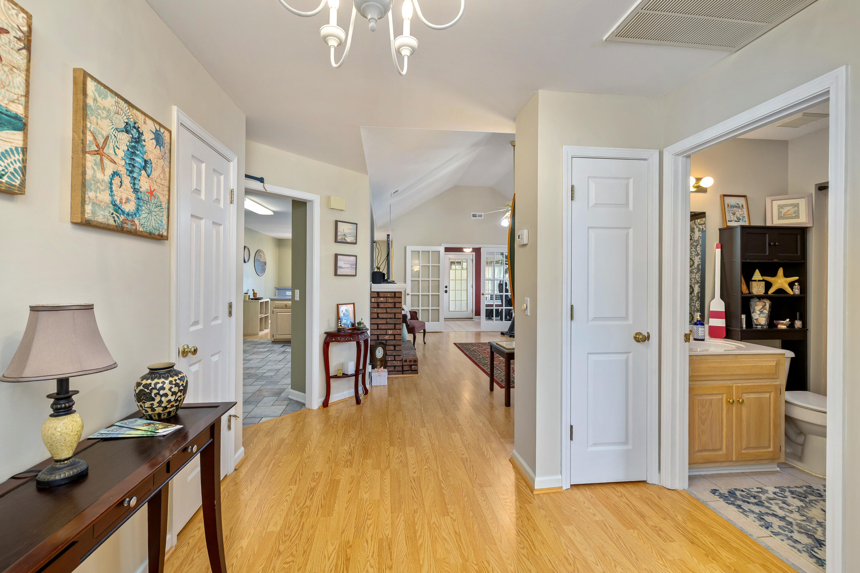 105 Oakview Circle Manning, SC 29102 - Photo 4 of 57