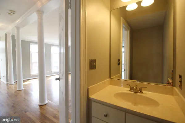 $3,800 | 6423 Little Potters Lane, Alexandria, VA 22310