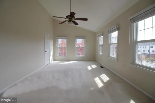 $3,800 | 6423 Little Potters Lane, Alexandria, VA 22310