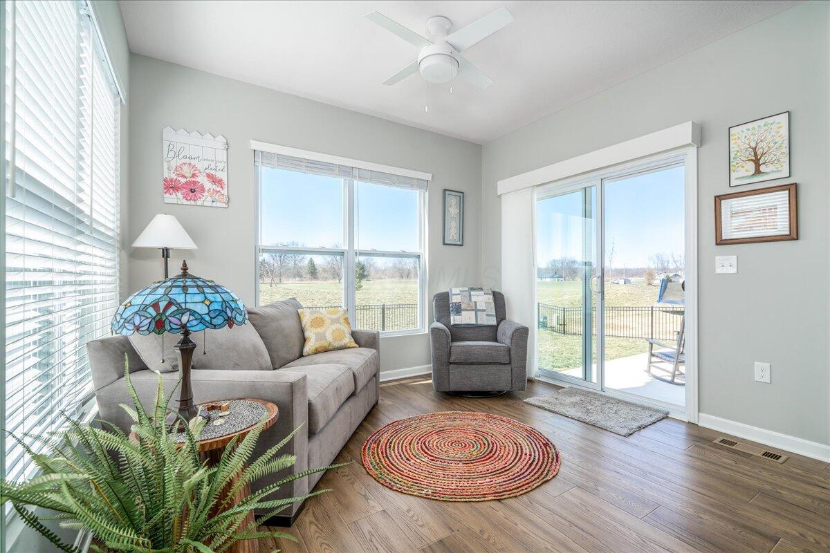 61 Chambers Bay Road Commercial Point, OH 43116 - Photo 17 of 35 Comfortable area to read or visit