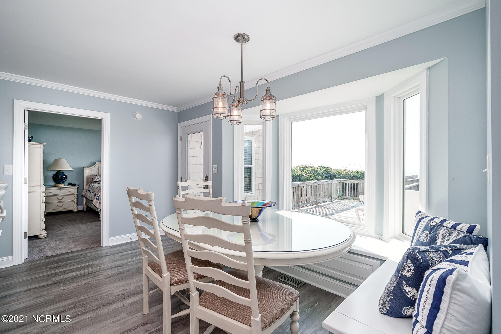 703 Salter Path Road Indian Beach, NC 28512 - Photo 17 of 62 Dining space
