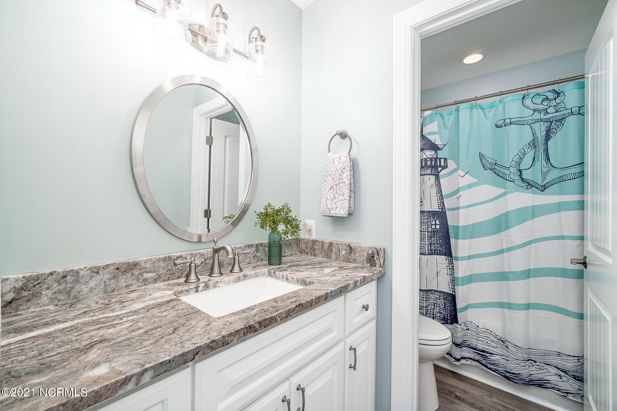 703 Salter Path Road Indian Beach, NC 28512 - Photo 34 of 62 Full guest bathroom