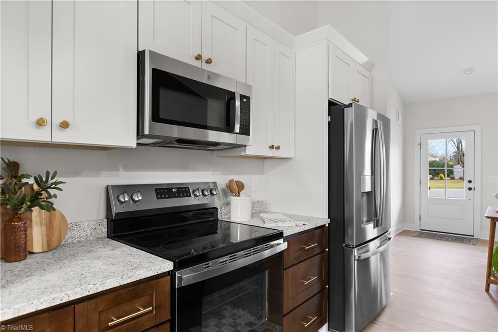 211 Bethania Street Rural Hall, NC 27045 - Photo 17 of 43 Kitchen