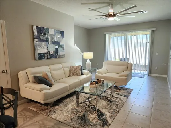 $2,100 | 2945 Rambler Ivy Loop, Brandon, FL 33510