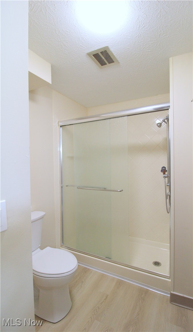 6476 State Road Cleveland, OH 44134 - Photo 18 of 26 Full Bathroom with Private Commode and Walk In Shower separated from Main Sink/Vanity Area