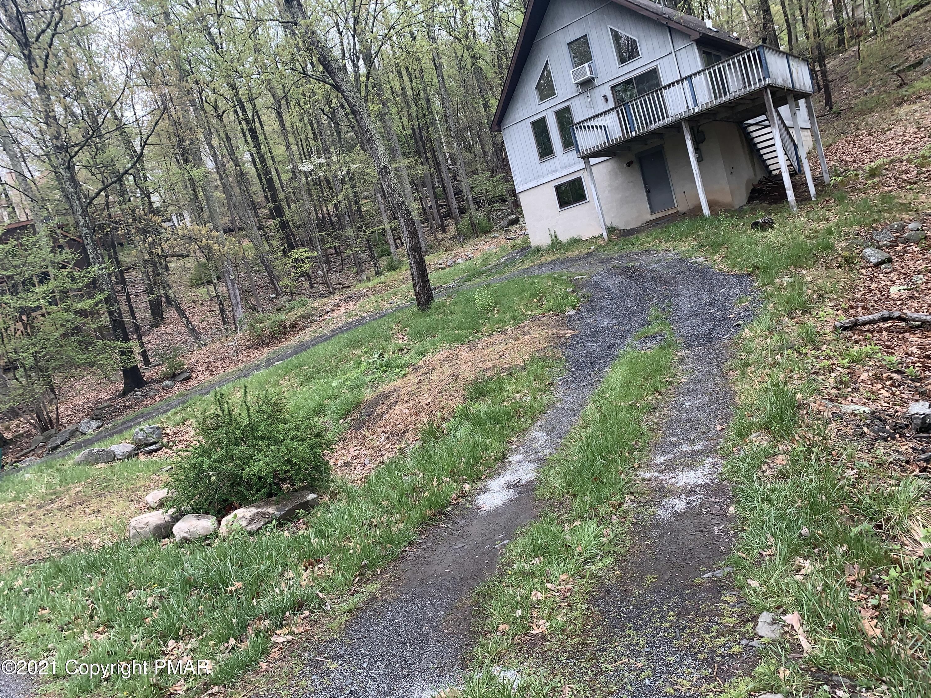 2183 Exeter Way Bushkill, PA 18324 - Photo 3 of 29 Photo May 04, 11 07 16 AM