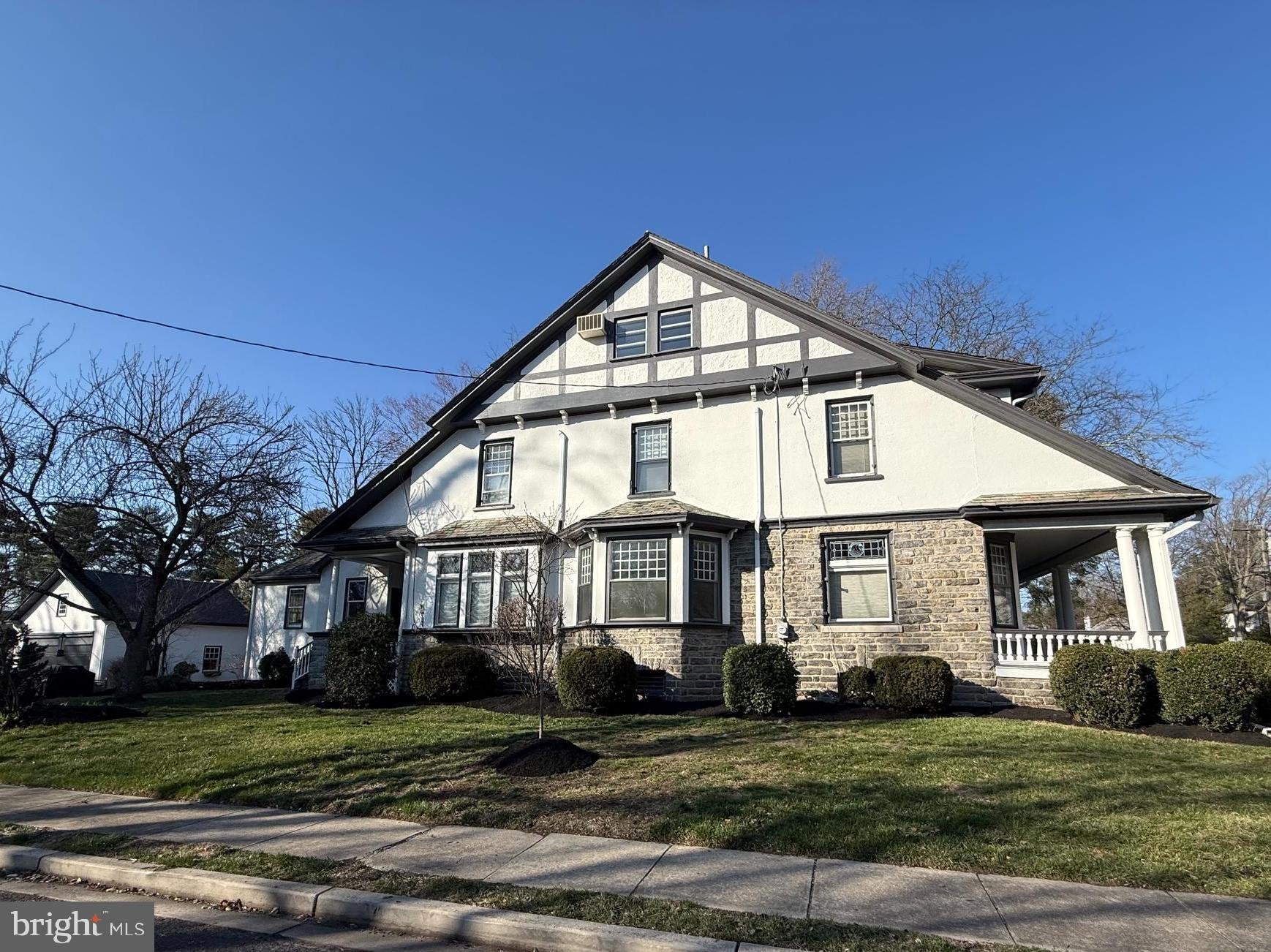 61 North Bayard Avenue Woodbury, NJ 08096 - Photo 3 of 7 Exterior Side