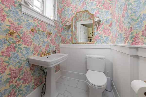$695,000 | 61 North Bayard Avenue, Woodbury, NJ 08096