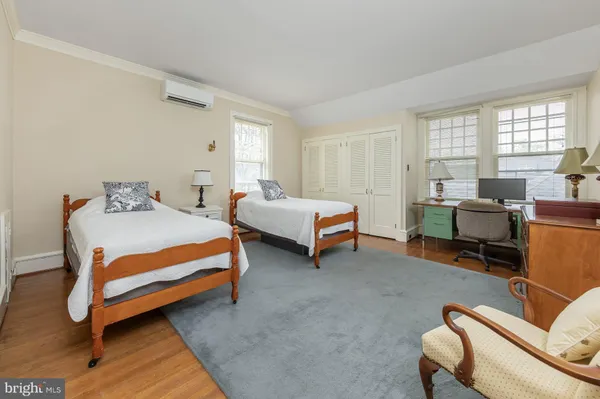$695,000 | 61 North Bayard Avenue, Woodbury, NJ 08096