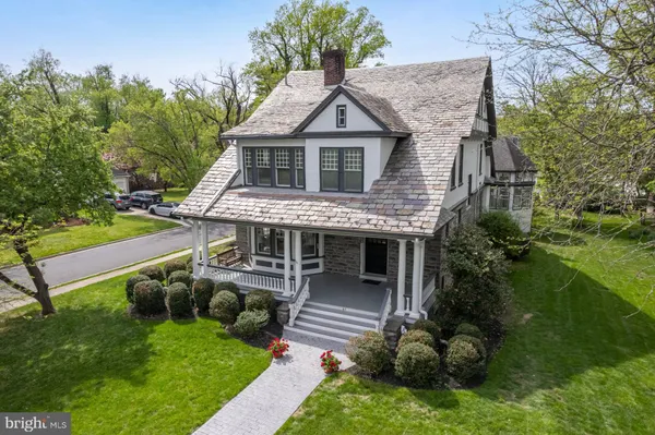 $695,000 | 61 North Bayard Avenue, Woodbury, NJ 08096