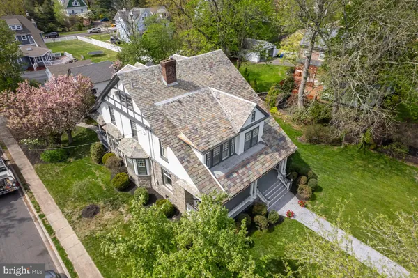 $695,000 | 61 North Bayard Avenue, Woodbury, NJ 08096
