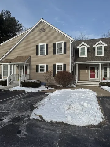 $400,000 | 23 Bellwood Circle, Unit 23, Bellingham, MA 02019