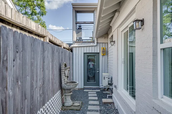 $1,950 | 1717 Missouri Street, Houston, TX 77006